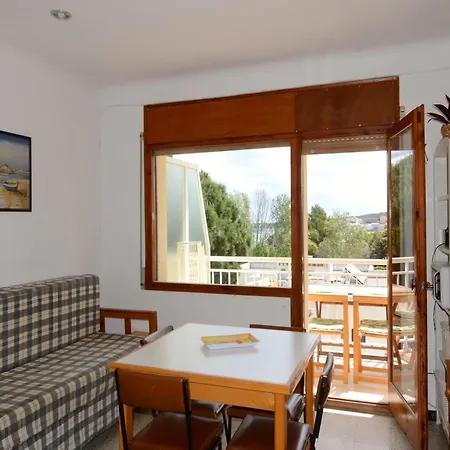 Riells De Mar A6 1d Apartment